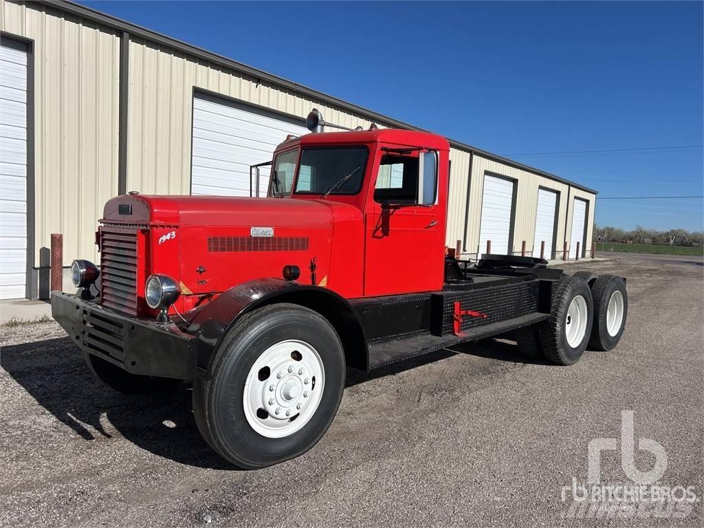 Peterbilt 354DT Traktorske jedinice