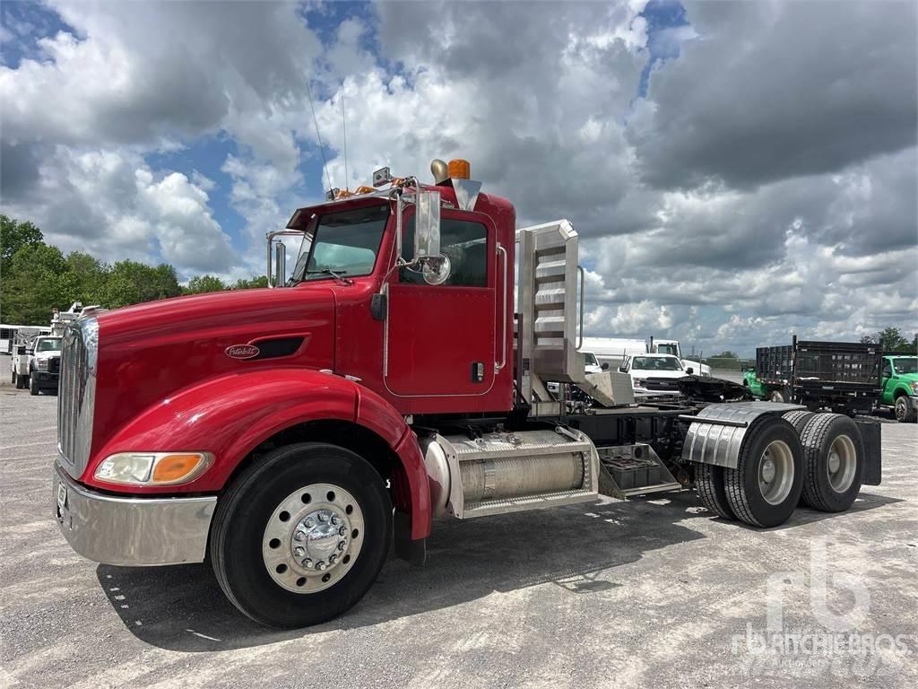Peterbilt 384 Traktorske jedinice