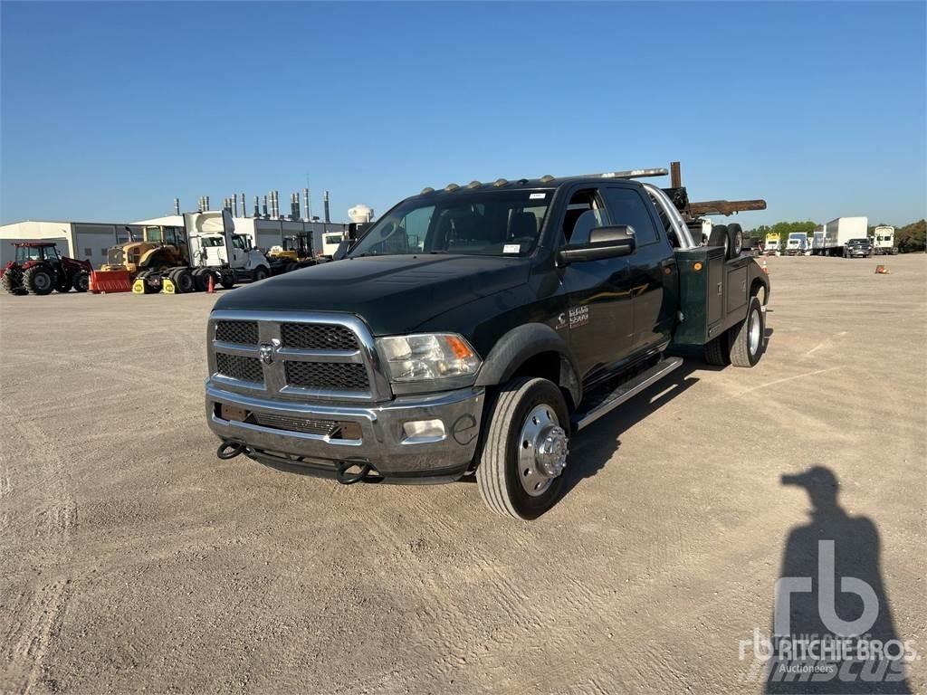 RAM 5500 Kamioni s ravnim pločom / vitlom
