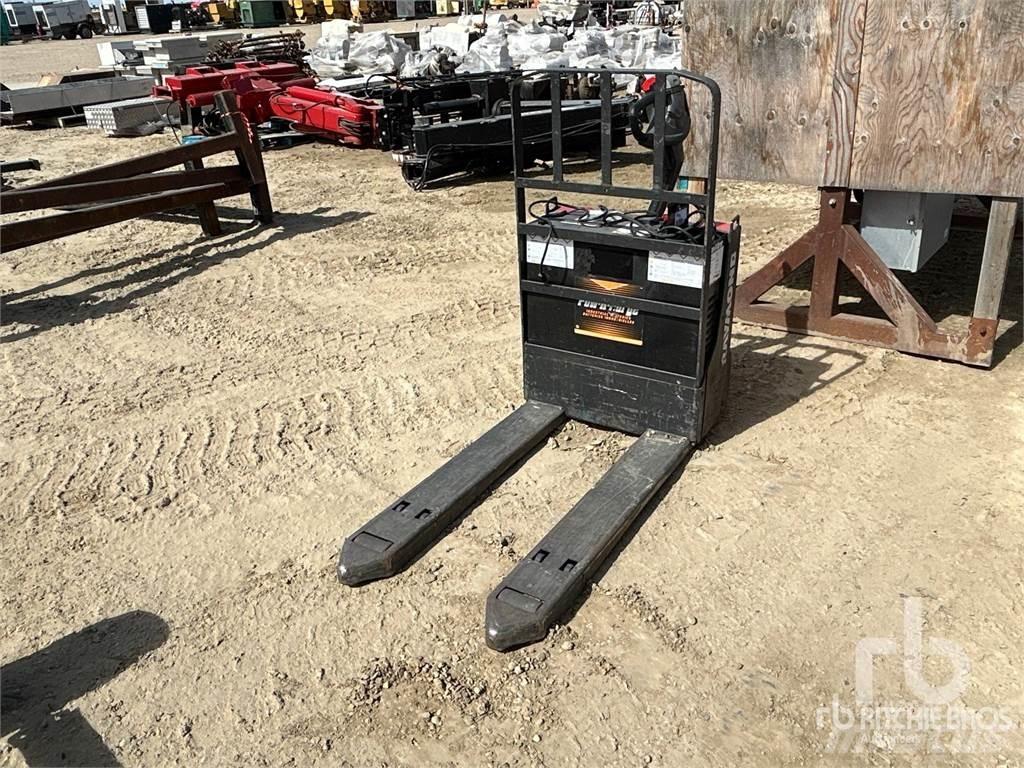 Raymond 8210 Paletni regali