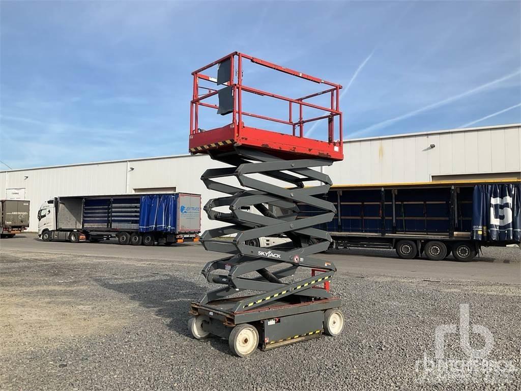 SkyJack SJ4632 Škaraste platforme