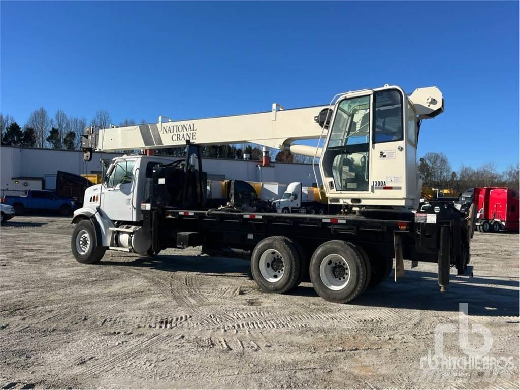 Sterling L7500 Kamioni sa kranom