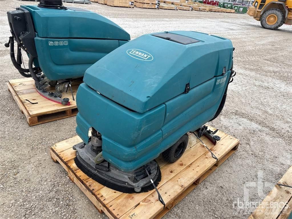 Tennant 5680 Strojevi za metenje