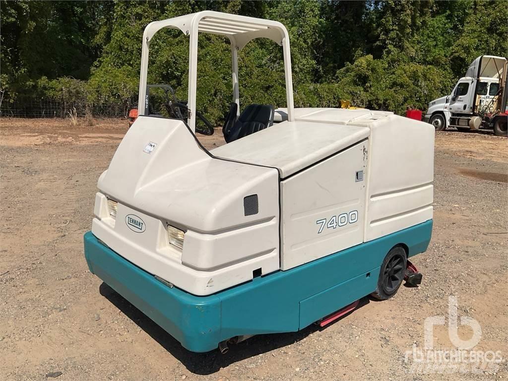 Tennant 7400 Strojevi za metenje