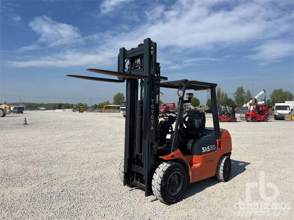 Toyota 027FDF30 Dizelski viličari