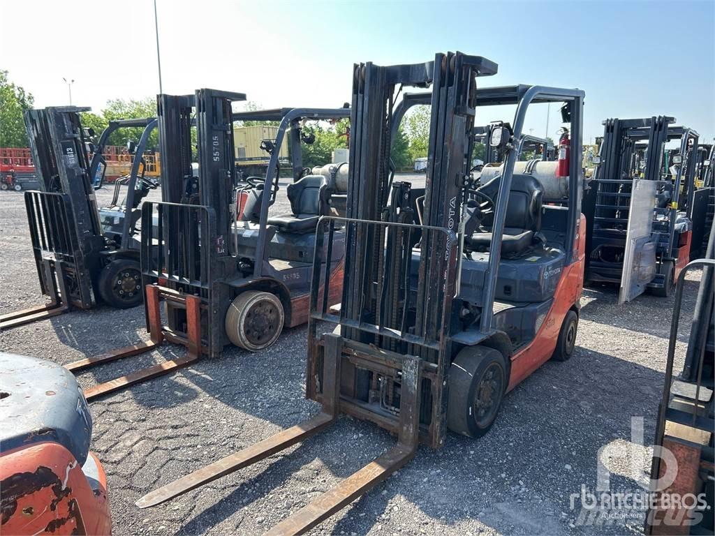 Toyota 8FGCU25 Dizelski viličari