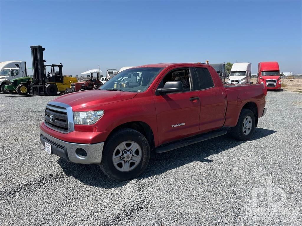 Toyota TUNDRA Kiperi