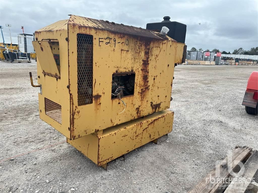 Vermeer MT750 Nisko-utovarne poluprikolice