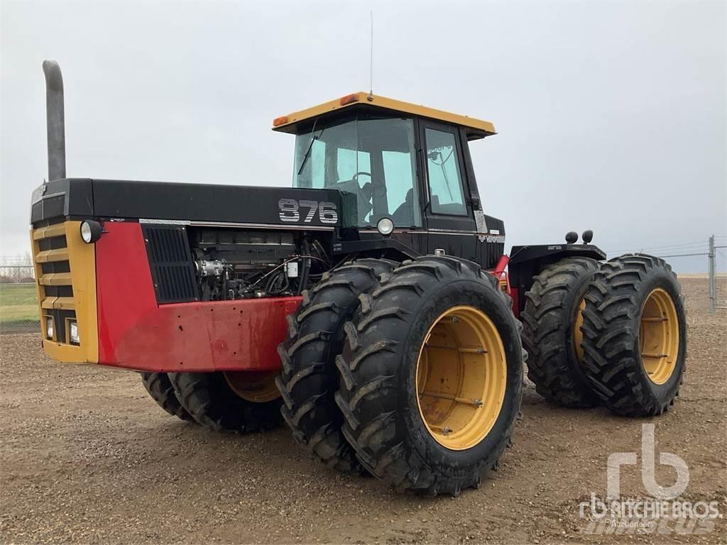 Versatile 876 Traktori