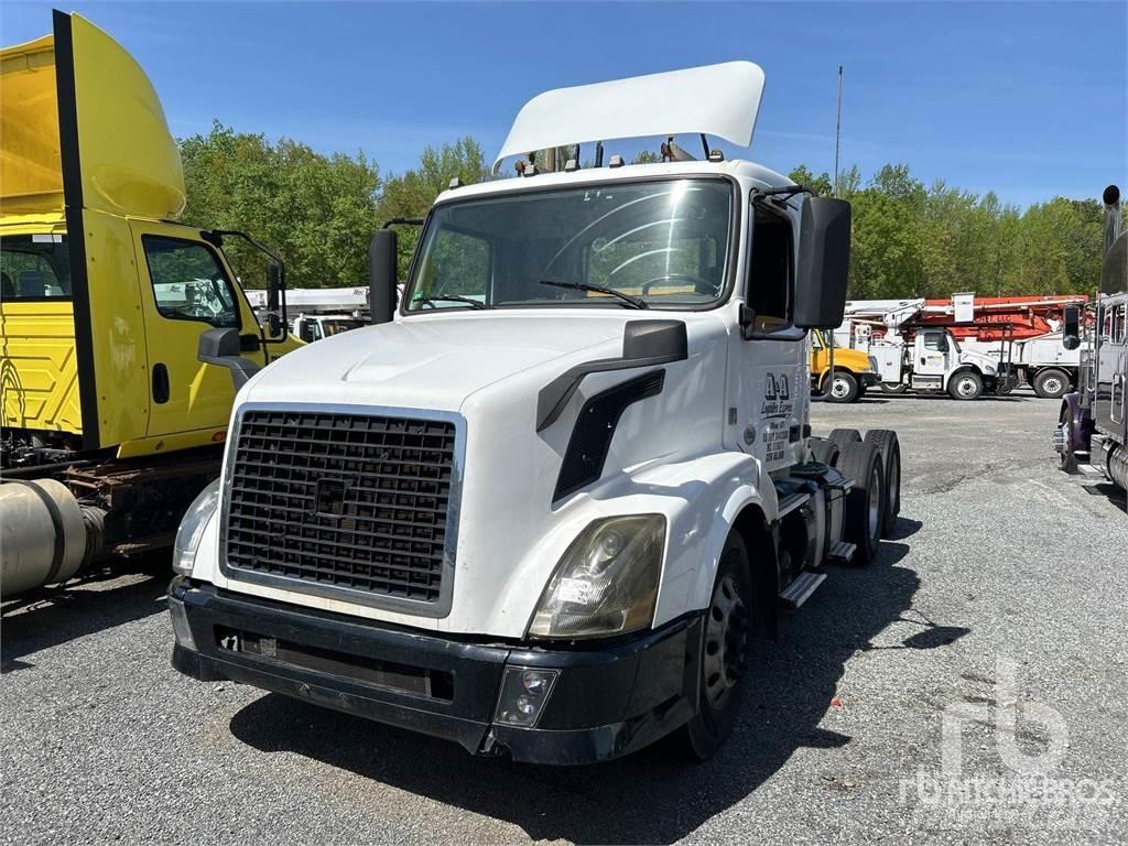 Volvo VNL Traktorske jedinice