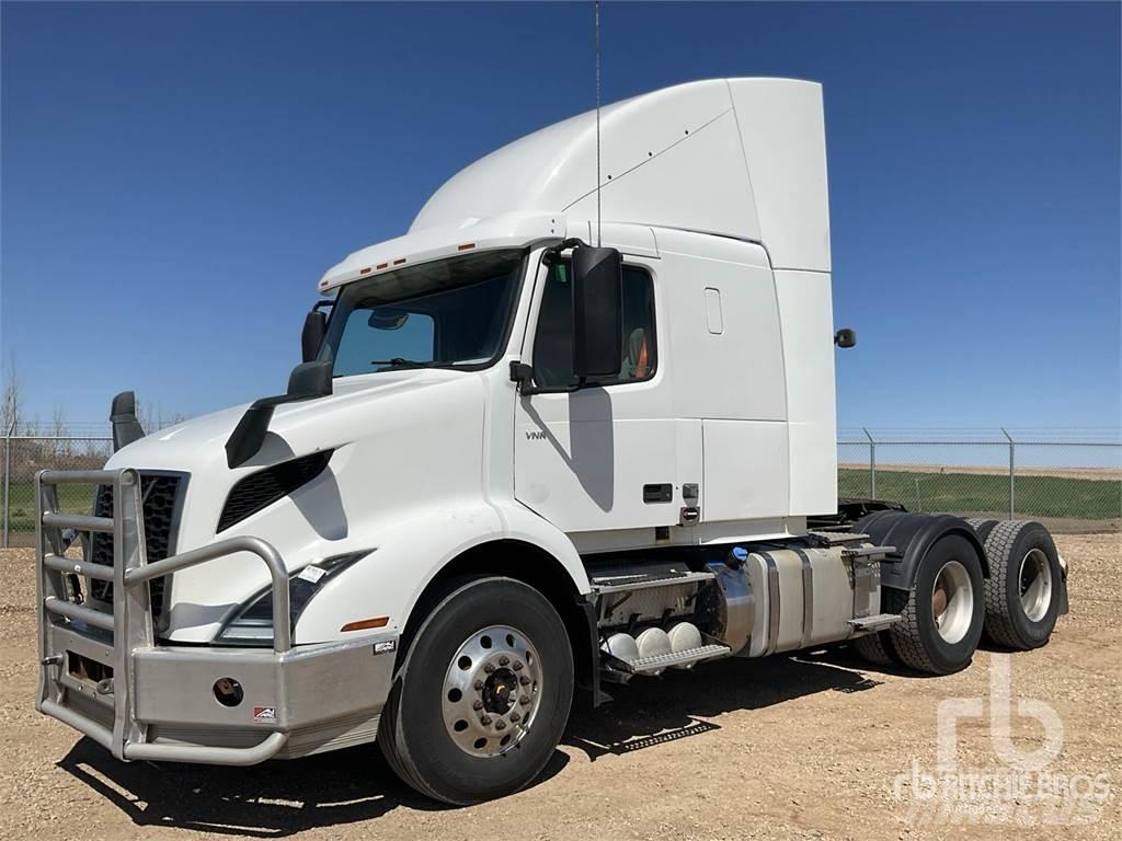 Volvo VNR64T400 Traktorske jedinice