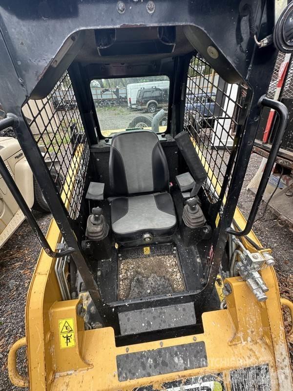 ASV RT-40 Utovarivači gusjeničari
