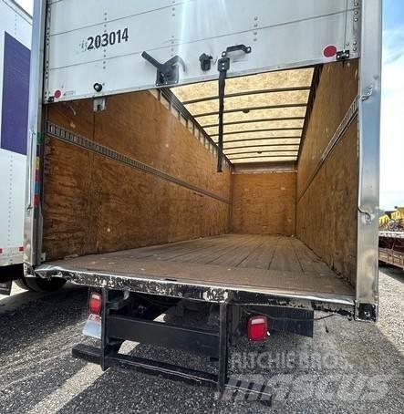 Freightliner M2 Sanduk kamioni