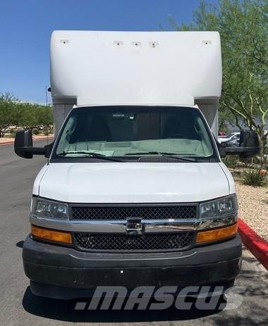 GMC Savana 4500 Sanduk kamioni