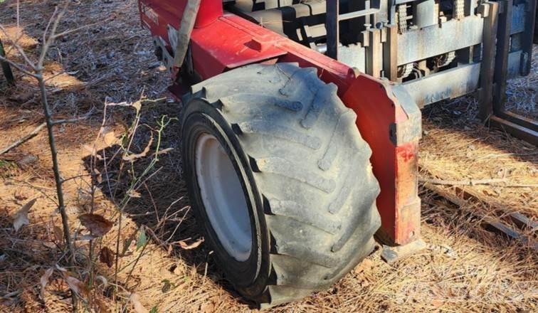 Moffett M55 Viličari sa 4-stranskim dohvatom