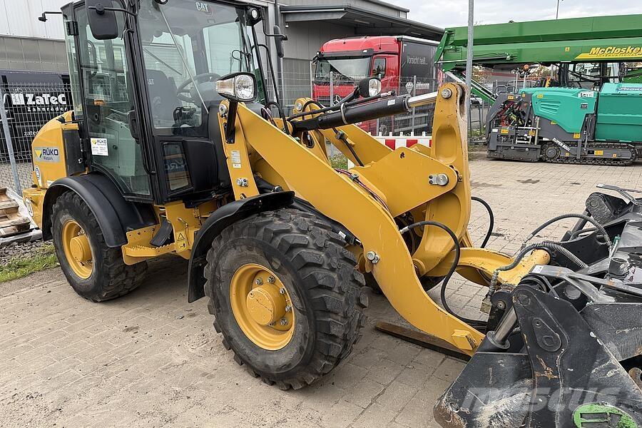 CAT 906 M Utovarivači na kotačima