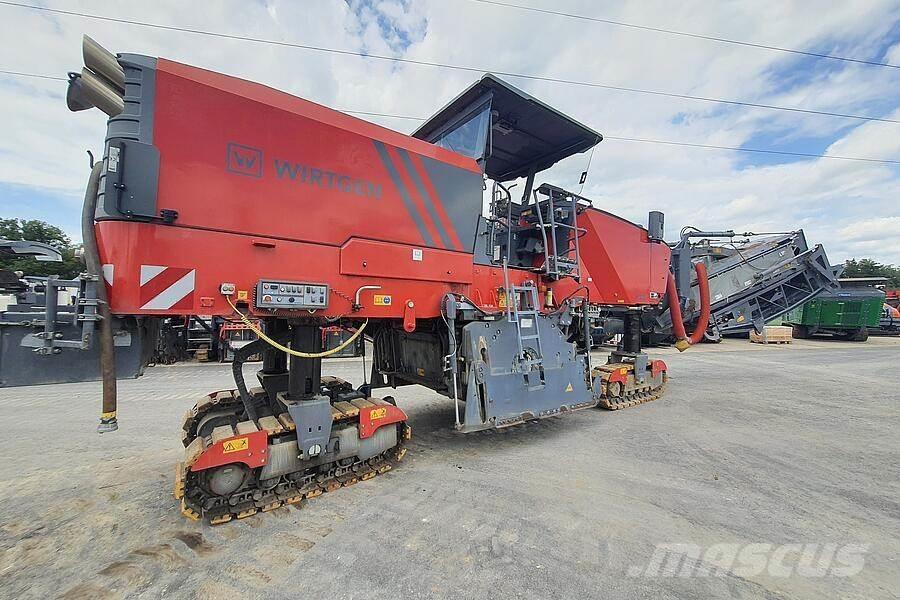 Wirtgen W 220 Asfaltne hladne glodalice