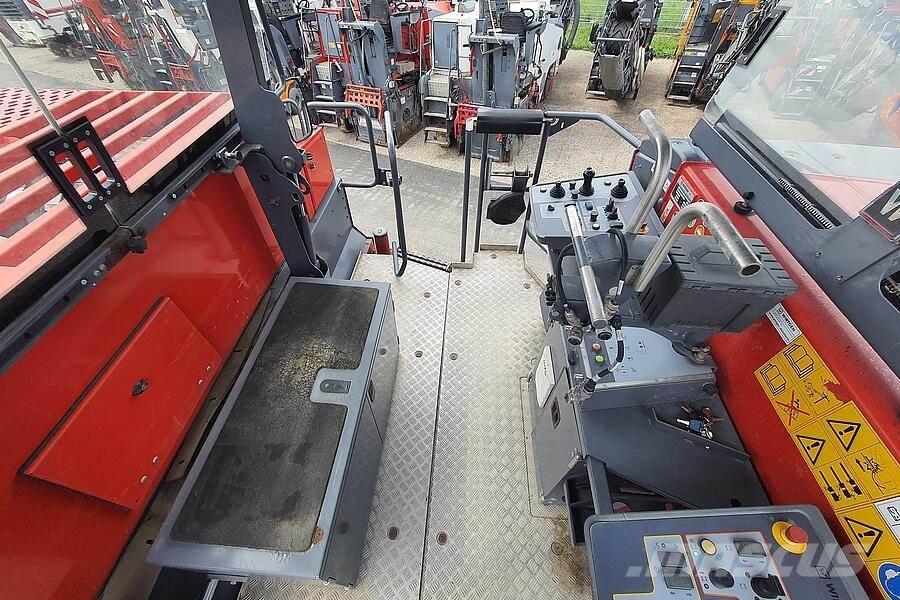 Wirtgen W 220 Asfaltne hladne glodalice