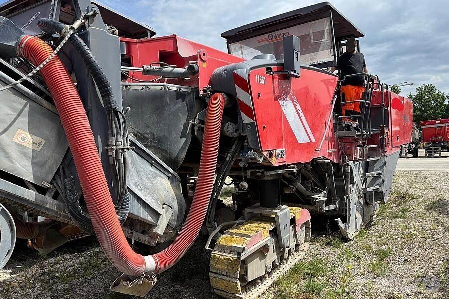 Wirtgen W 250 Asfaltne hladne glodalice