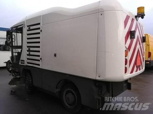 Ravo 530 CD Strojevi za metenje