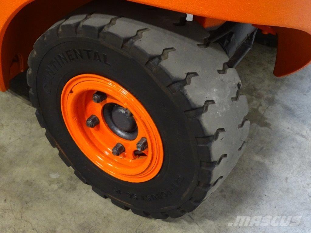 Linde H30D Dizelski viličari