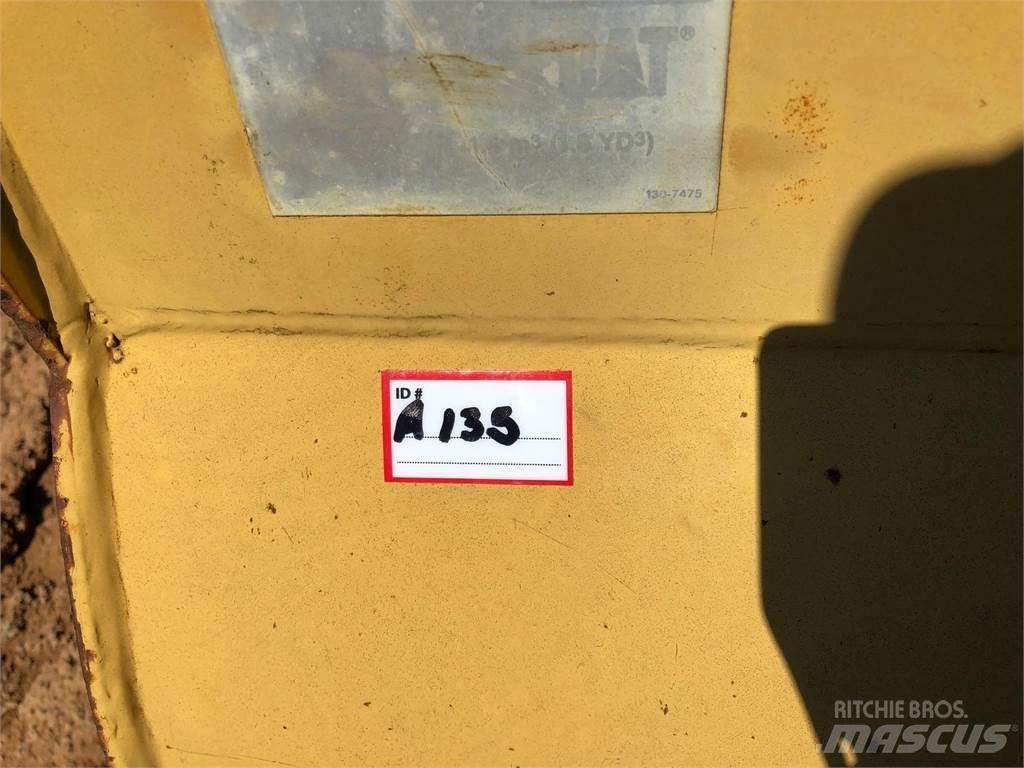 CAT  914G Kašike / Korpe