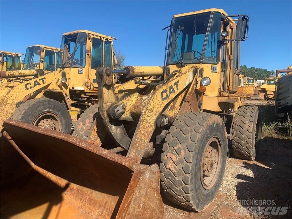 CAT 926E Utovarivači na kotačima