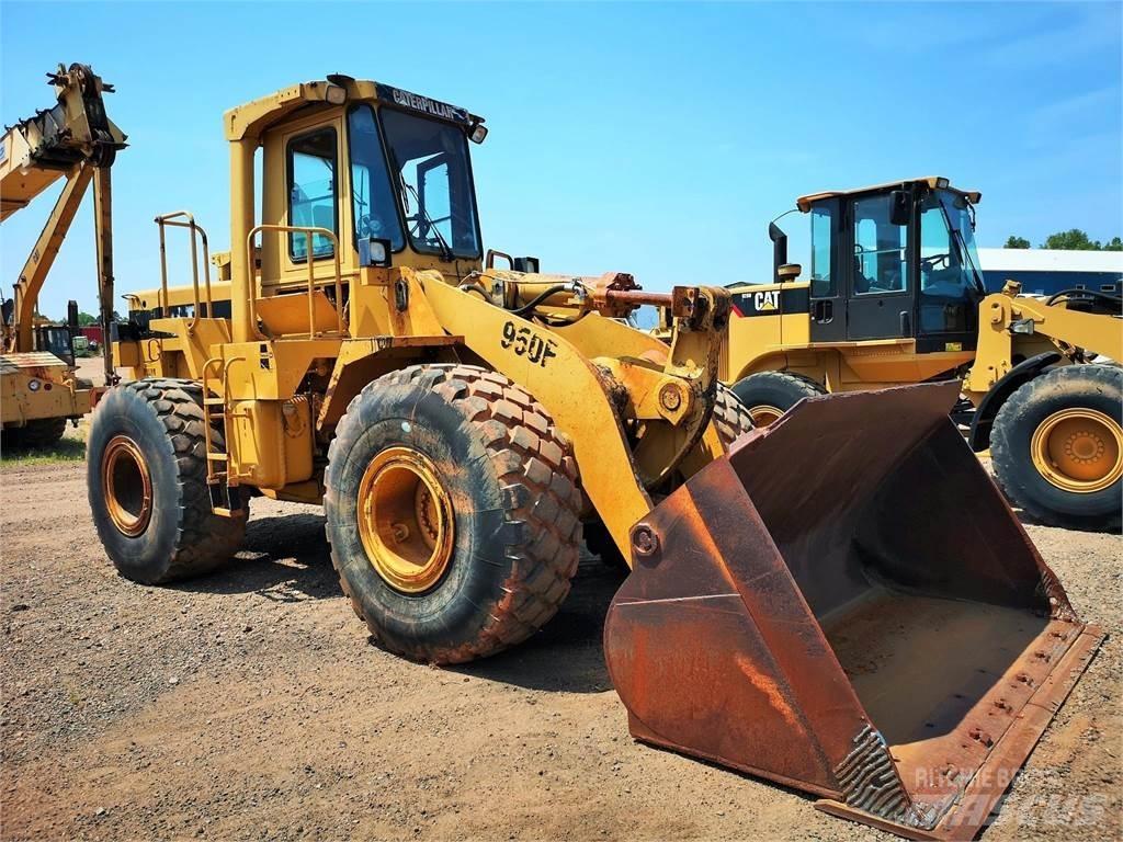 CAT 950F Utovarivači na kotačima