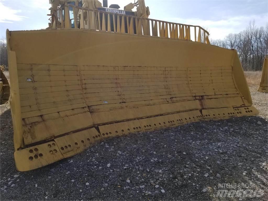 CAT D11N Buldožeri gusjeničari