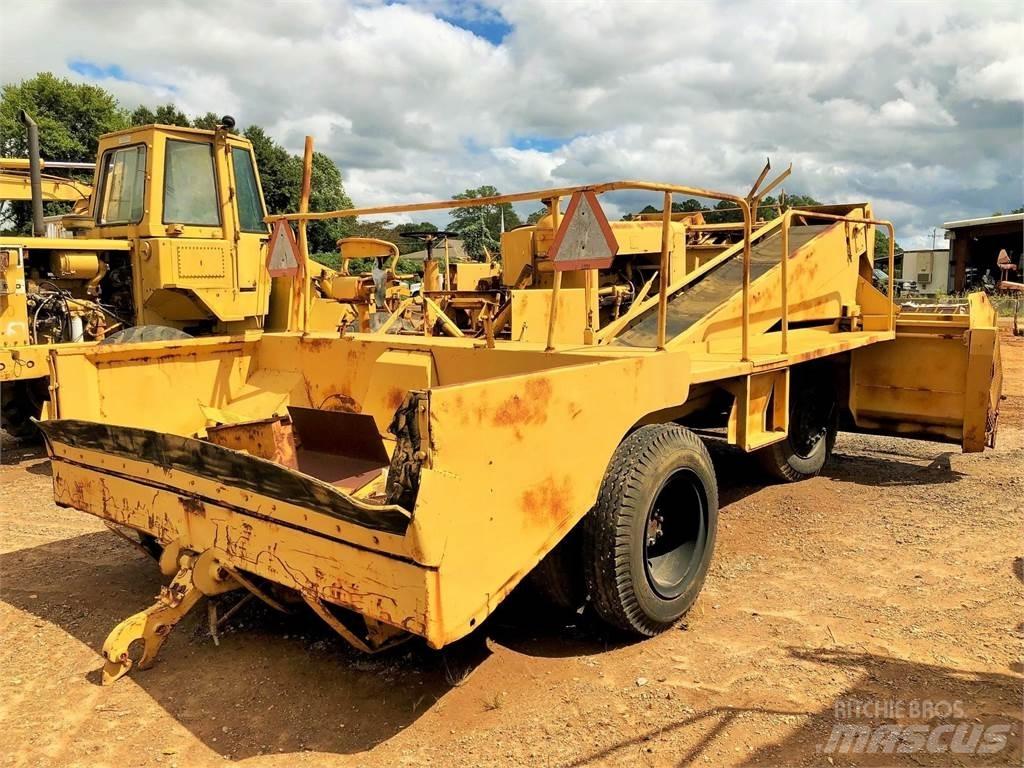 Etnyre M220-11 Ostalo