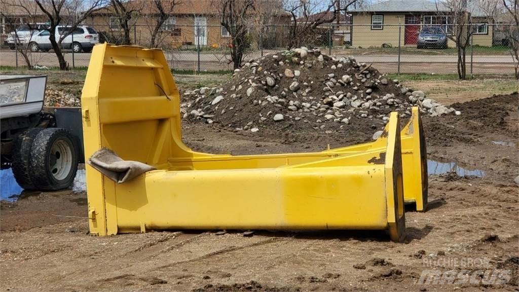 Komatsu WA1200 Kabine i unutrašnjost