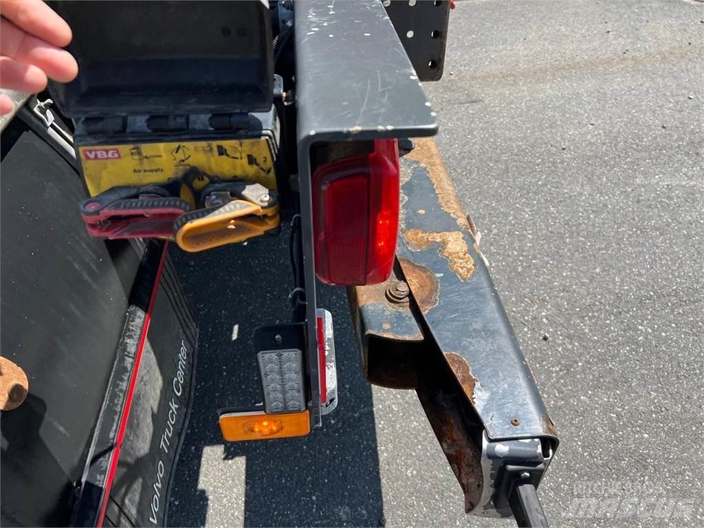 Volvo FM430 Rol kiper kamioni s kukama za dizanje