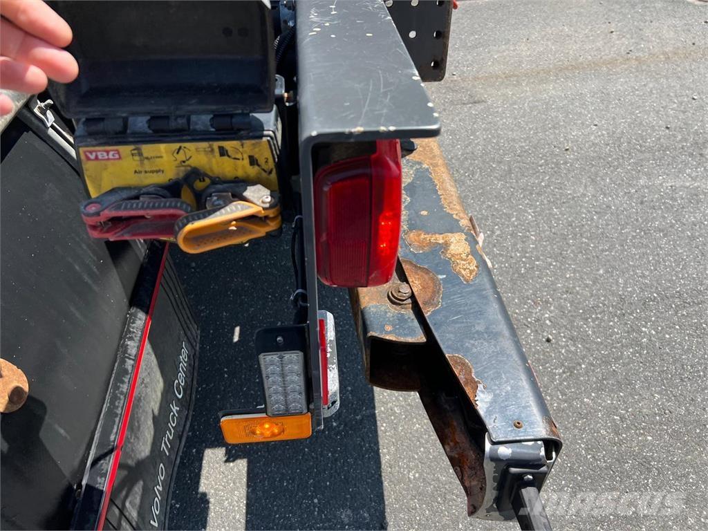 Volvo FM430 Rol kiper kamioni s kukama za dizanje