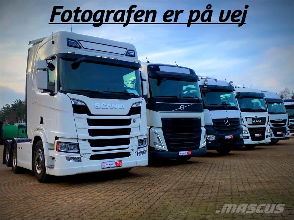 Volvo FM450 Rol kiper kamioni s kukama za dizanje