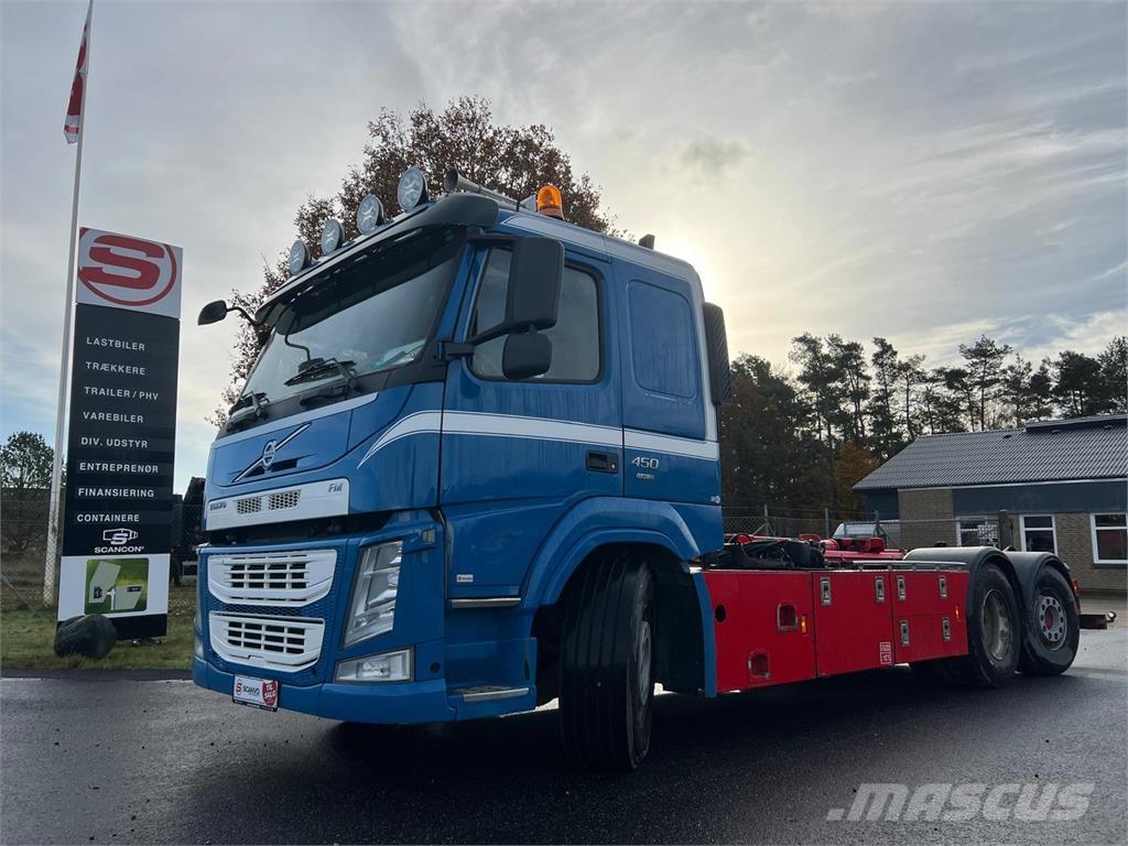 Volvo FM450 Rol kiper kamioni s kukama za dizanje