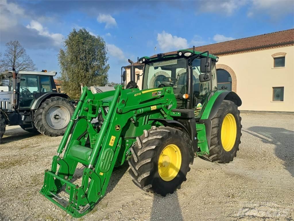 John Deere 6110 R Traktori