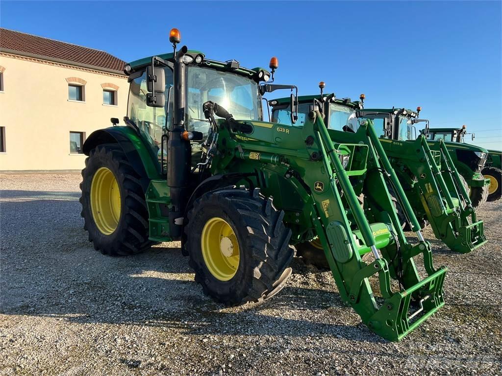 John Deere 6110 R Traktori