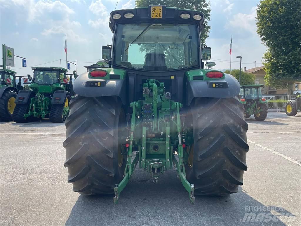 John Deere 6145 R Traktori