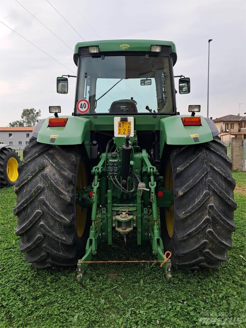 John Deere 7710 Traktori