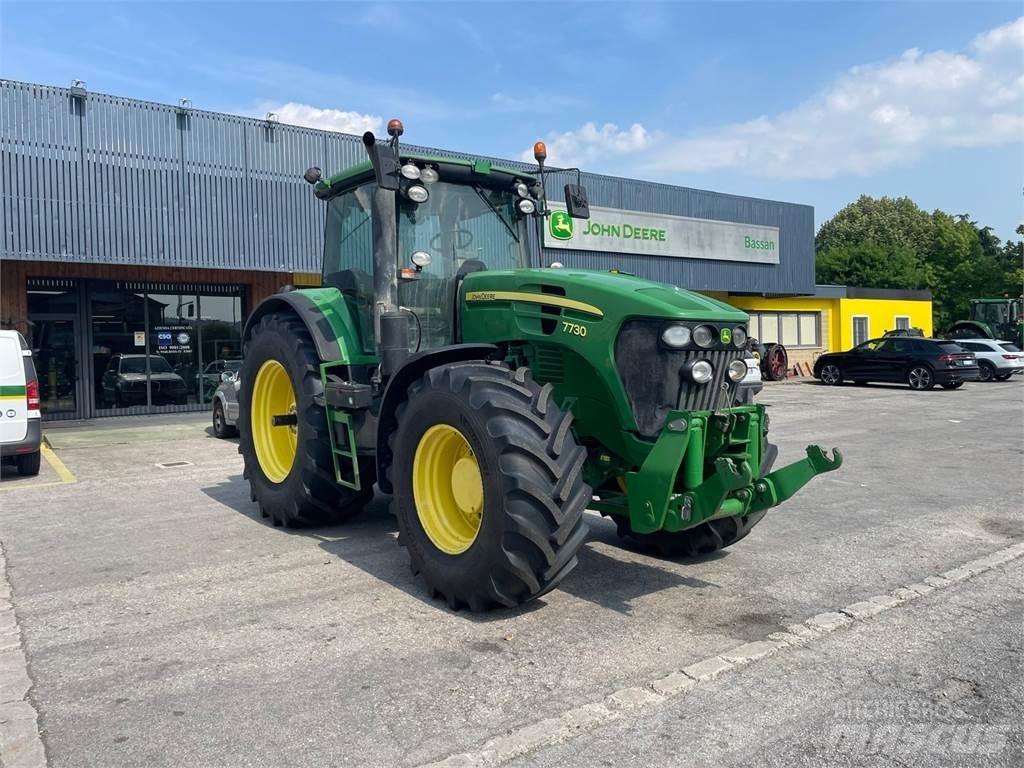 John Deere 7730 Traktori