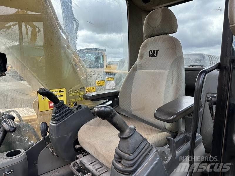 CAT 20T Excavator Bageri gusjeničari
