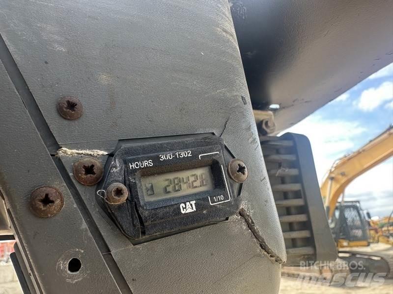 CAT 236B Ostalo