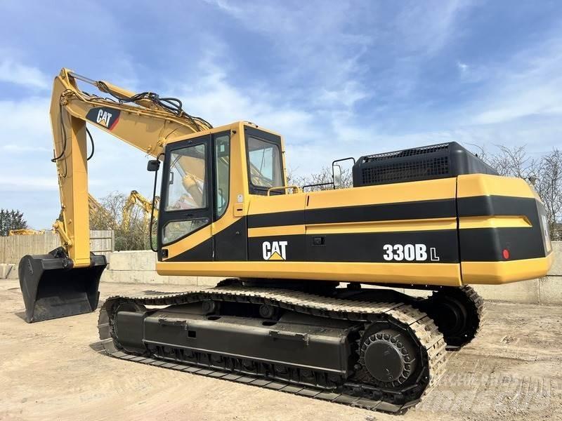 CAT 330. Bageri gusjeničari