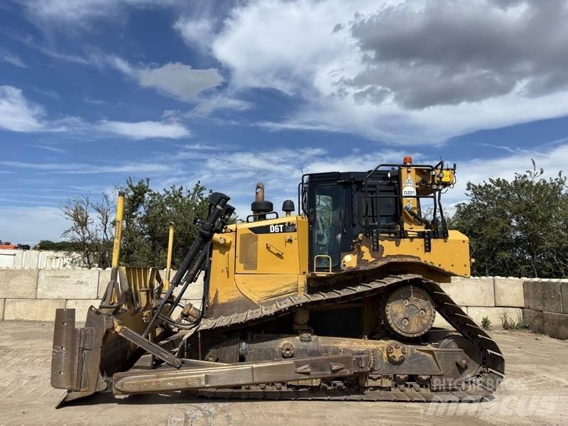 CAT D6T LGP Buldožeri gusjeničari