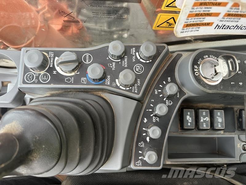 Hitachi ZX130 Bageri gusjeničari