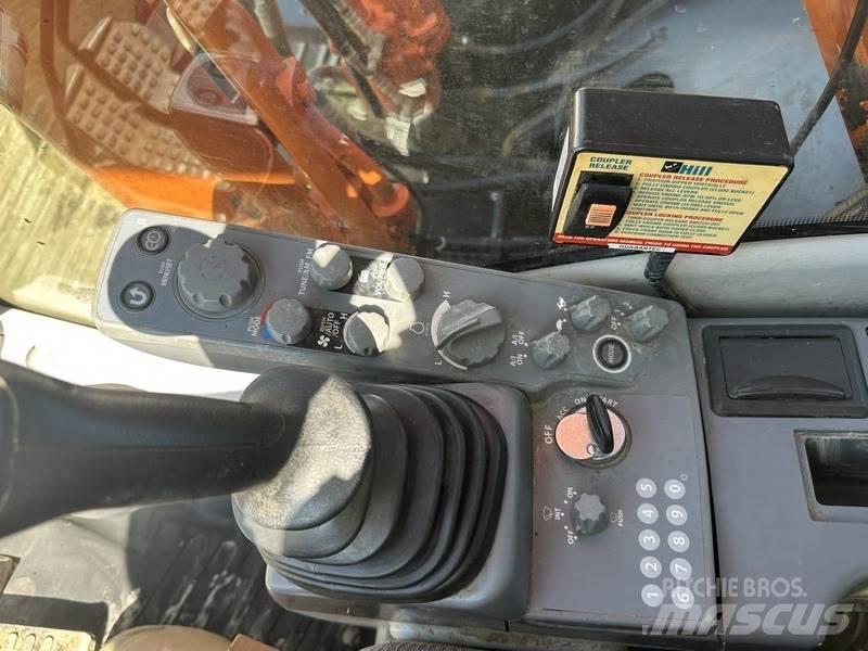 Hitachi ZX210LC-6 Bageri gusjeničari