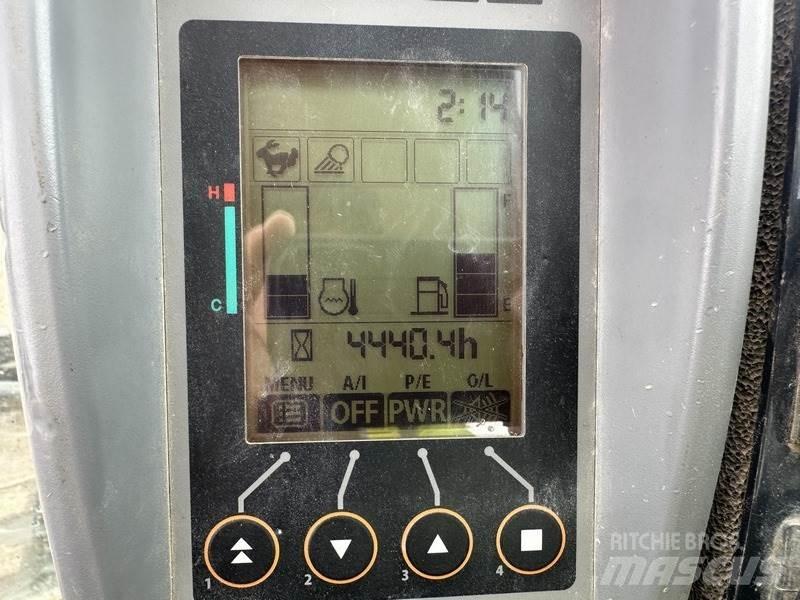 Hitachi ZX48U-6 Midi bageri 7t – 12t