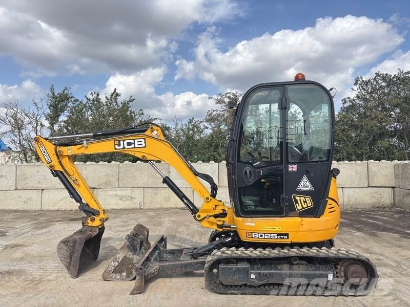 JCB 8025 ZTS Mini bageri <7t