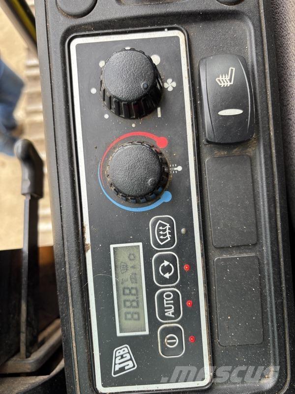 JCB JS220 LC Bageri gusjeničari