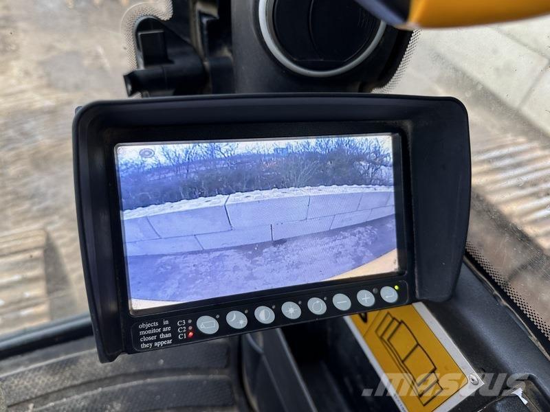 JCB JS370 LC T4 Bageri gusjeničari